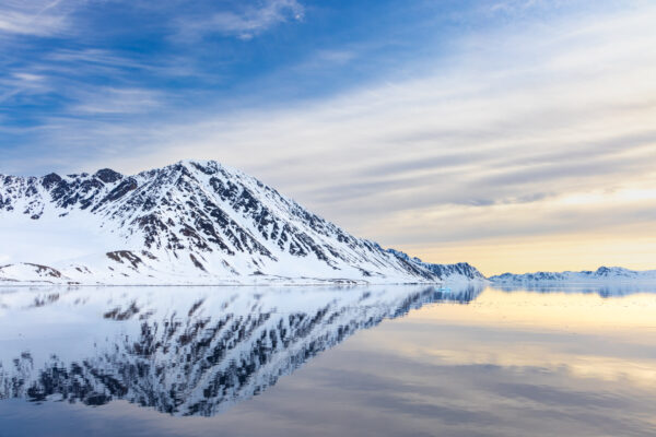 Svalbard – Pastel Winter 15/04 – 23/04/2024 – Fully Booked